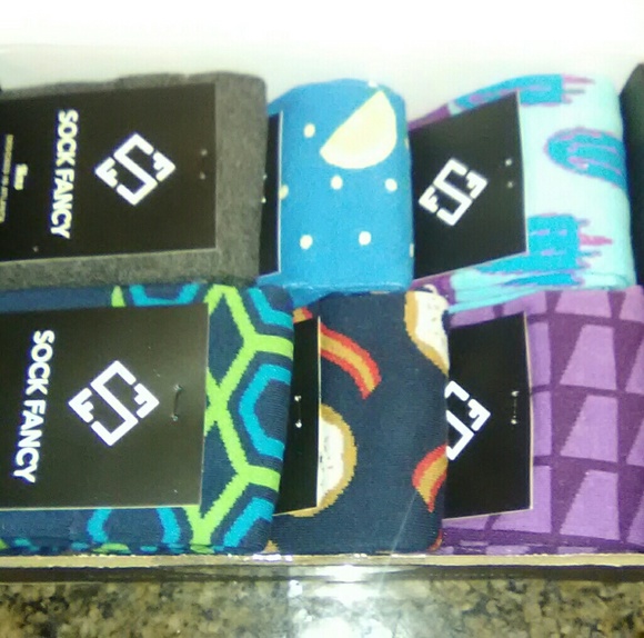 Box of 6 Pairs of Designer Socks - Picture 5 of 5